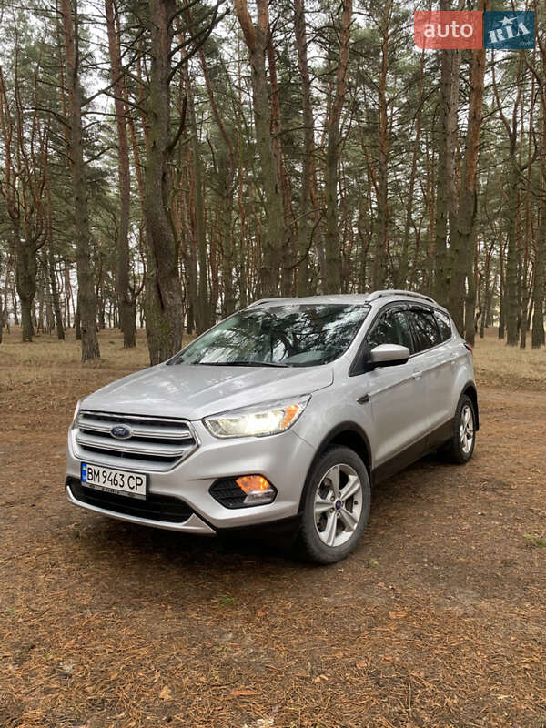 Внедорожник / Кроссовер Ford Escape 2019 в Сумах