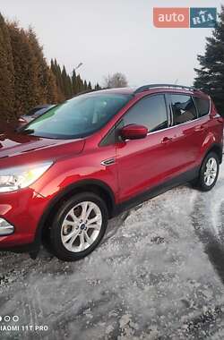 Позашляховик / Кросовер Ford Escape 2019 в Львові