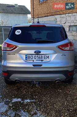 Позашляховик / Кросовер Ford Escape 2014 в 