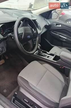 Внедорожник / Кроссовер Ford Escape 2019 в 