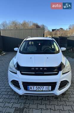 Внедорожник / Кроссовер Ford Escape 2012 в 