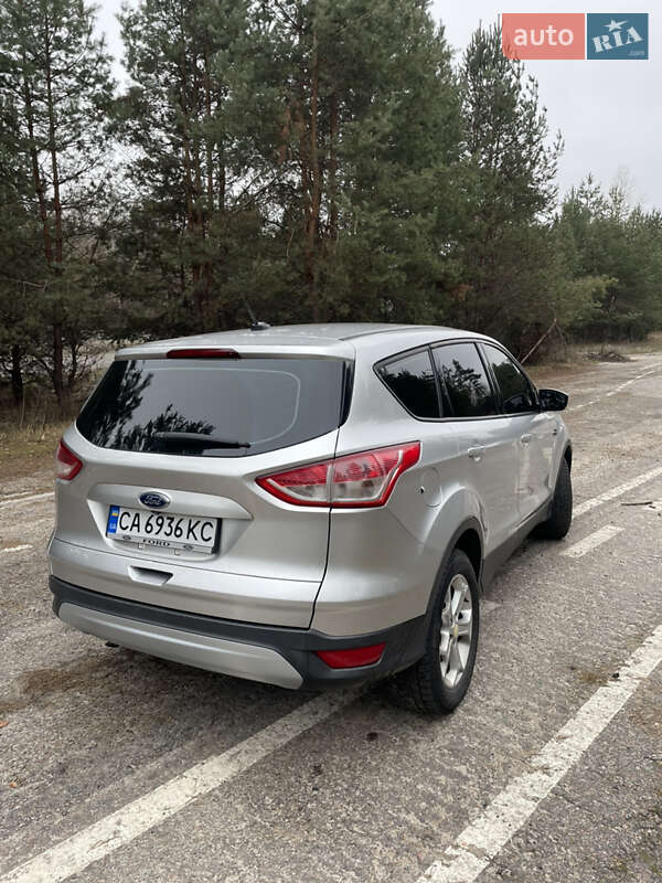 Внедорожник / Кроссовер Ford Escape 2014 в Черкассах