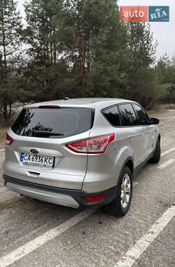 Внедорожник / Кроссовер Ford Escape 2014 в 