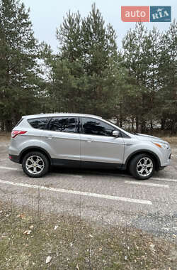 Внедорожник / Кроссовер Ford Escape 2014 в 