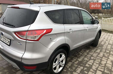 Позашляховик / Кросовер Ford Escape 2015 в Острозі