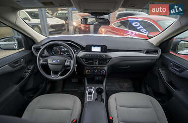 Внедорожник / Кроссовер Ford Escape 2020 в Киеве