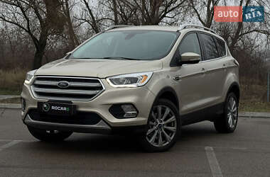 Внедорожник / Кроссовер Ford Escape 2017 в Киеве