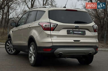 Внедорожник / Кроссовер Ford Escape 2017 в Киеве