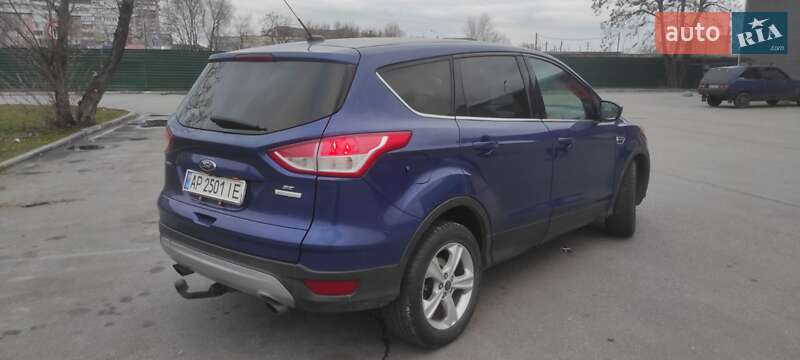 Внедорожник / Кроссовер Ford Escape 2015 в Запорожье