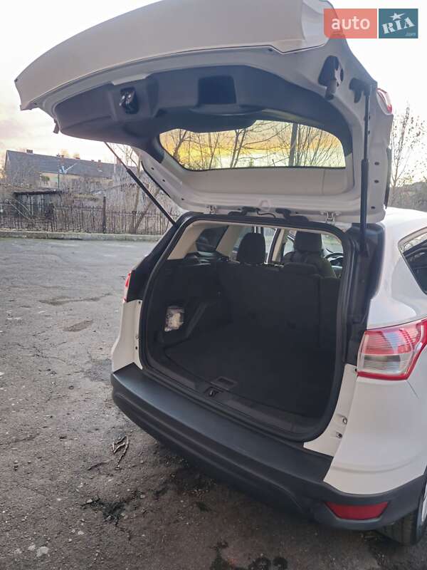 Внедорожник / Кроссовер Ford Escape 2013 в Жовкве