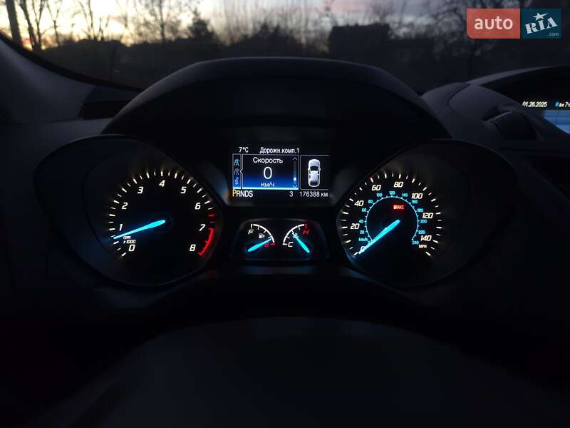 Внедорожник / Кроссовер Ford Escape 2013 в Жовкве