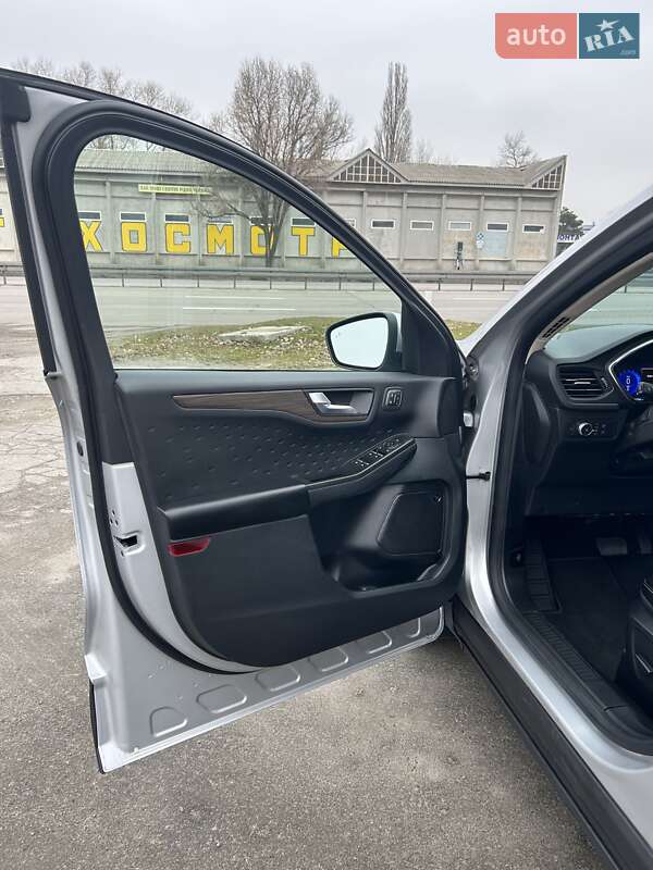 Внедорожник / Кроссовер Ford Escape 2020 в Днепре