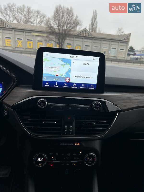 Внедорожник / Кроссовер Ford Escape 2020 в Днепре