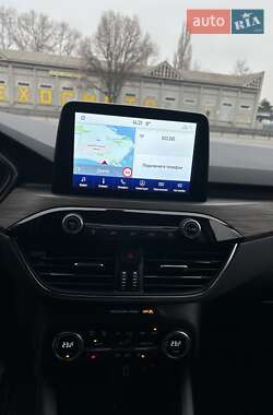 Внедорожник / Кроссовер Ford Escape 2020 в 
