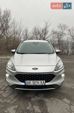 Внедорожник / Кроссовер Ford Escape 2020 в 