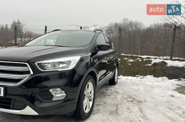 Внедорожник / Кроссовер Ford Escape 2018 в Львове