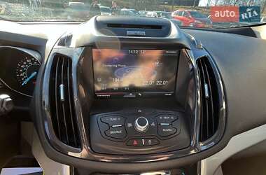 Внедорожник / Кроссовер Ford Escape 2012 в Стрые