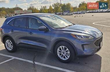 Внедорожник / Кроссовер Ford Escape 2020 в 
