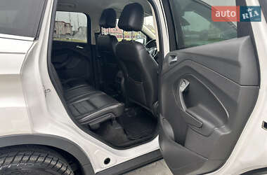 Внедорожник / Кроссовер Ford Escape 2012 в 