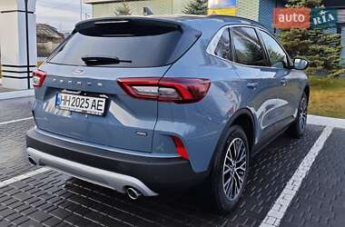 Внедорожник / Кроссовер Ford Escape 2023 в 