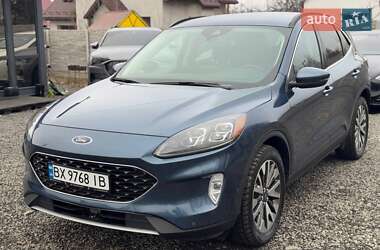 Внедорожник / Кроссовер Ford Escape 2020 в 