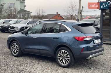 Внедорожник / Кроссовер Ford Escape 2020 в 