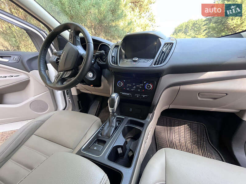 Внедорожник / Кроссовер Ford Escape 2018 в Кременчуге