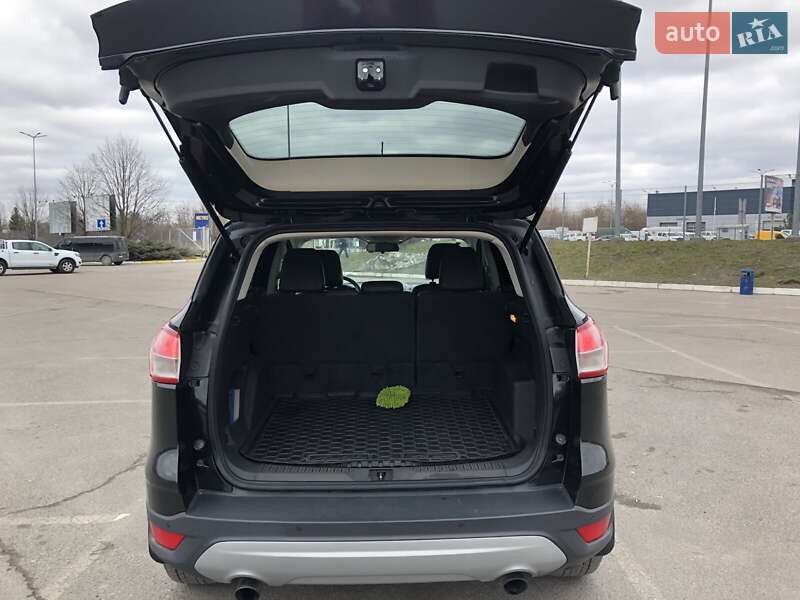 Внедорожник / Кроссовер Ford Escape 2015 в Львове