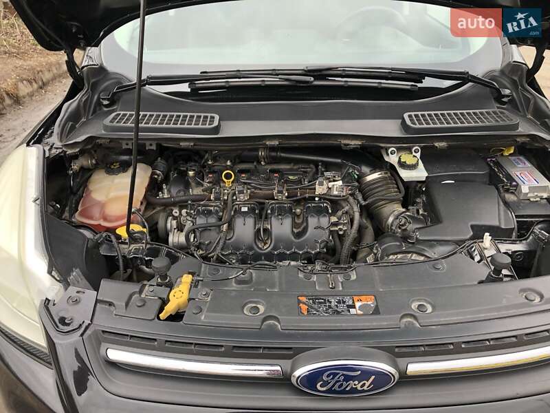 Внедорожник / Кроссовер Ford Escape 2015 в Львове