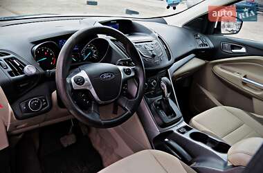 Внедорожник / Кроссовер Ford Escape 2014 в Черкассах