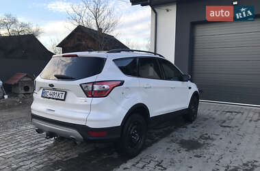 Внедорожник / Кроссовер Ford Escape 2018 в 