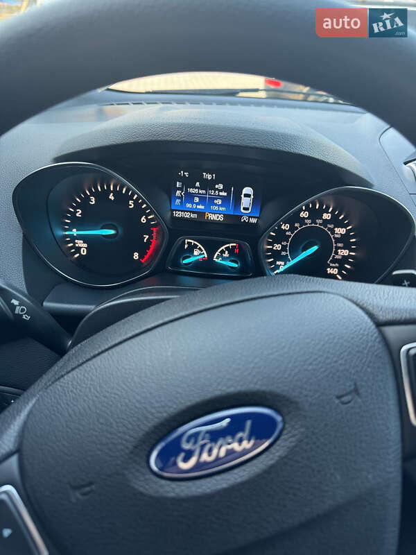 Внедорожник / Кроссовер Ford Escape 2016 в Трускавце