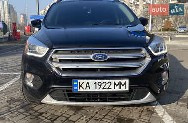 Внедорожник / Кроссовер Ford Escape 2017 в Киеве