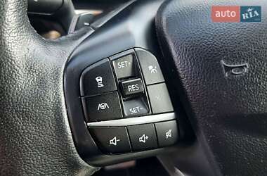 Внедорожник / Кроссовер Ford Escape 2020 в 