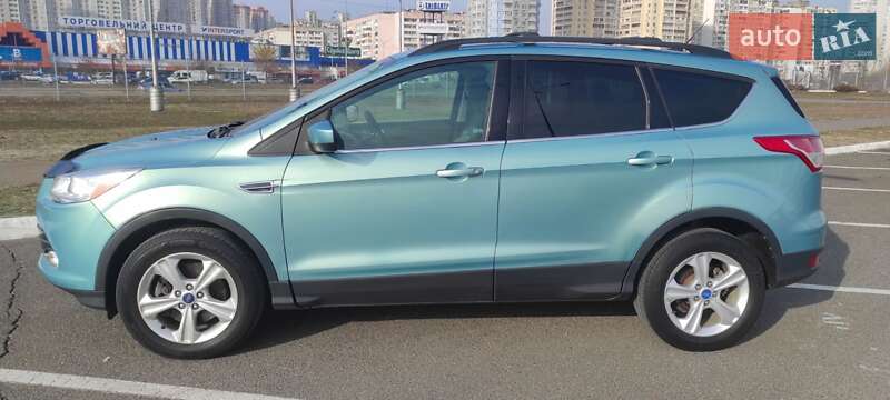 Внедорожник / Кроссовер Ford Escape 2012 в Киеве