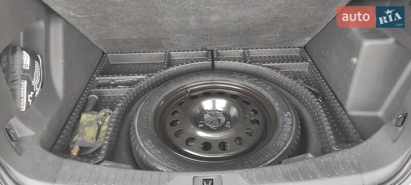 Внедорожник / Кроссовер Ford Escape 2012 в Киеве