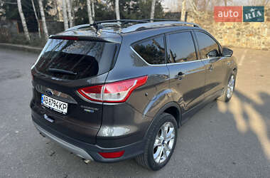 Внедорожник / Кроссовер Ford Escape 2015 в 