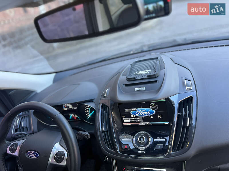 Внедорожник / Кроссовер Ford Escape 2015 в Виннице