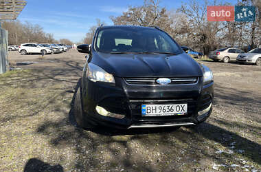 Позашляховик / Кросовер Ford Escape 2015 в 