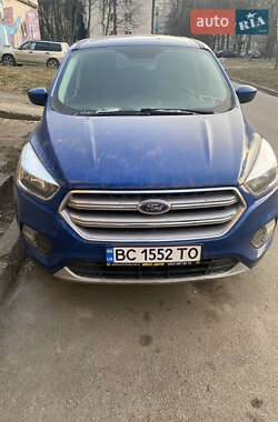 Позашляховик / Кросовер Ford Escape 2016 в Львові