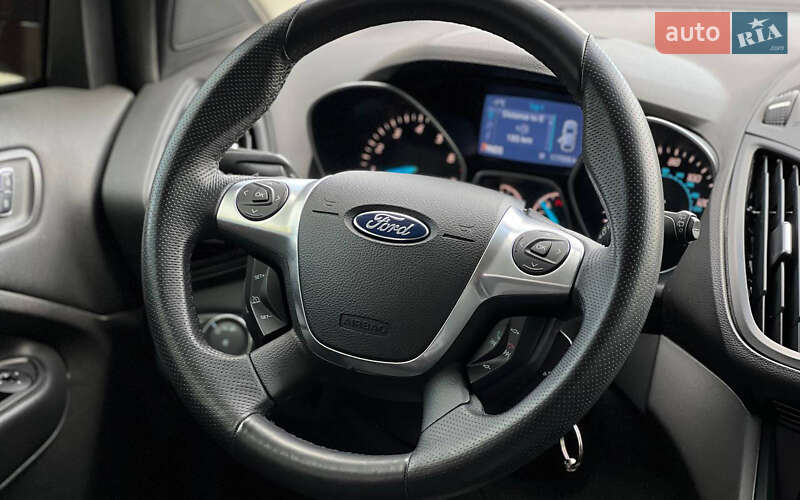 Позашляховик / Кросовер Ford Escape 2014 в Івано-Франківську