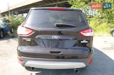 Внедорожник / Кроссовер Ford Escape 2013 в 