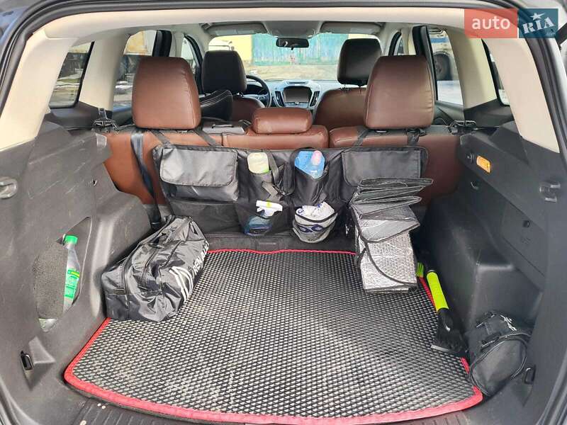 Внедорожник / Кроссовер Ford Escape 2017 в Чернигове