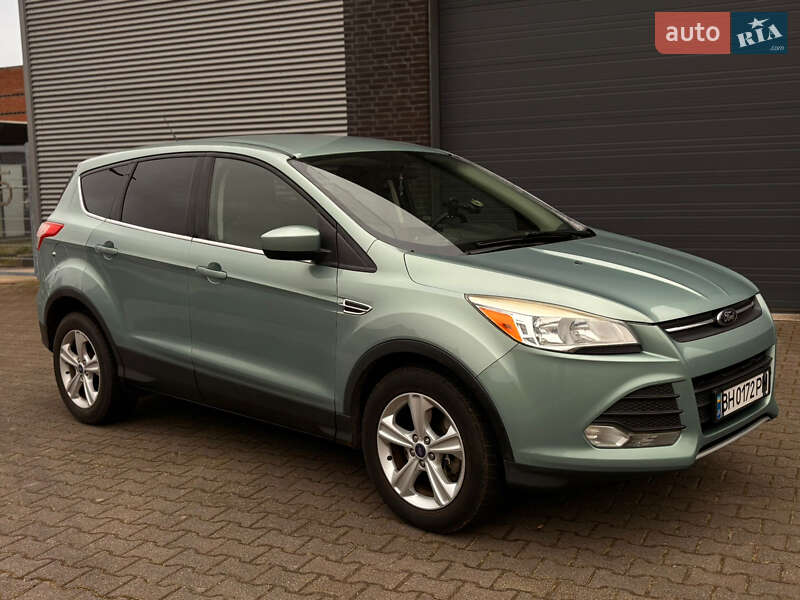 Внедорожник / Кроссовер Ford Escape 2012 в Киеве