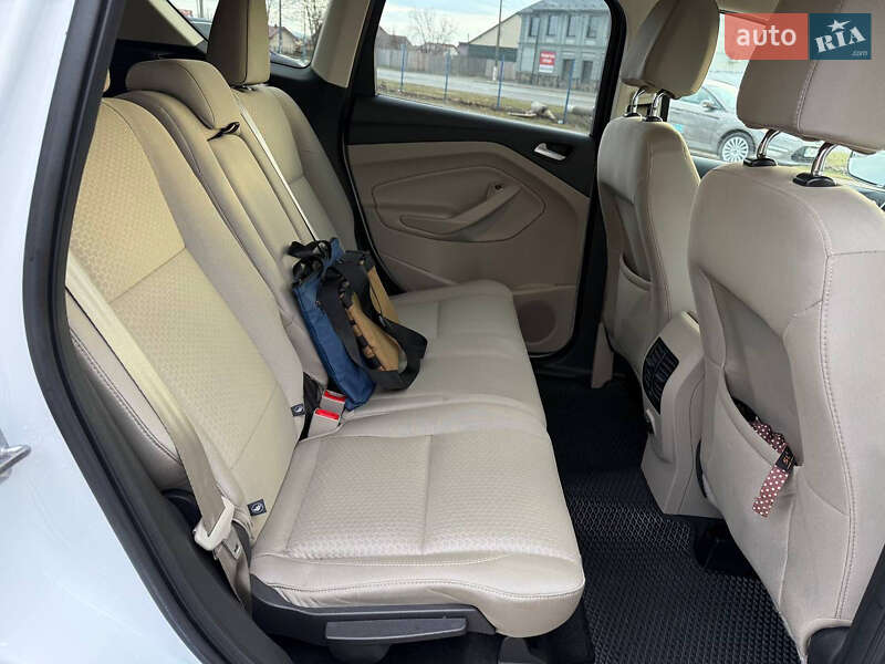 Внедорожник / Кроссовер Ford Escape 2016 в Коломые