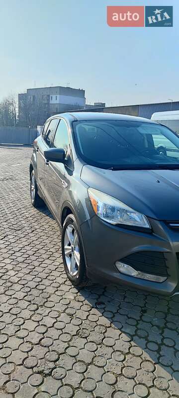 Позашляховик / Кросовер Ford Escape 2014 в Чернівцях