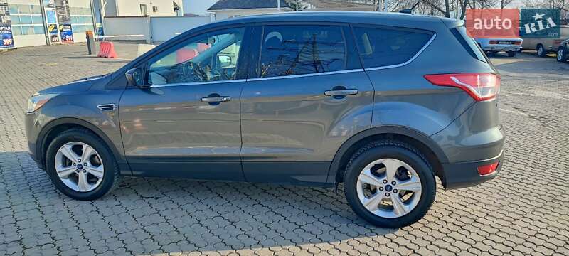 Позашляховик / Кросовер Ford Escape 2014 в Чернівцях