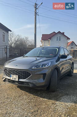 Внедорожник / Кроссовер Ford Escape 2021 в 