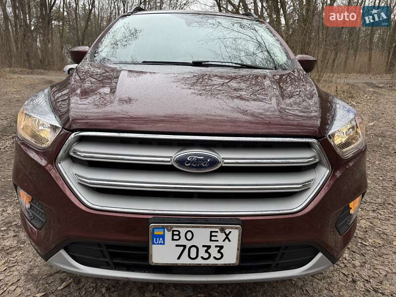 Внедорожник / Кроссовер Ford Escape 2017 в Тернополе