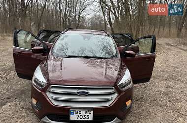 Позашляховик / Кросовер Ford Escape 2017 в 